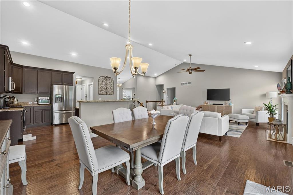 607 W Laura Court, Columbia, IL, 62236-4177