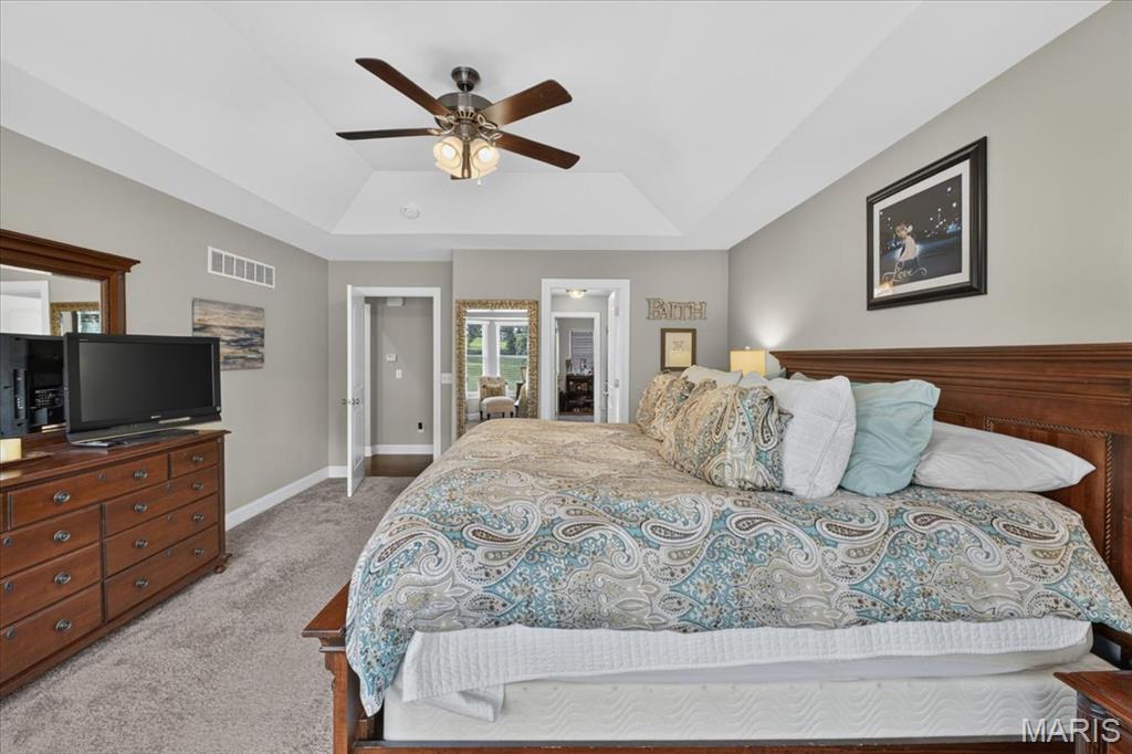 607 W Laura Court, Columbia, IL, 62236-4177