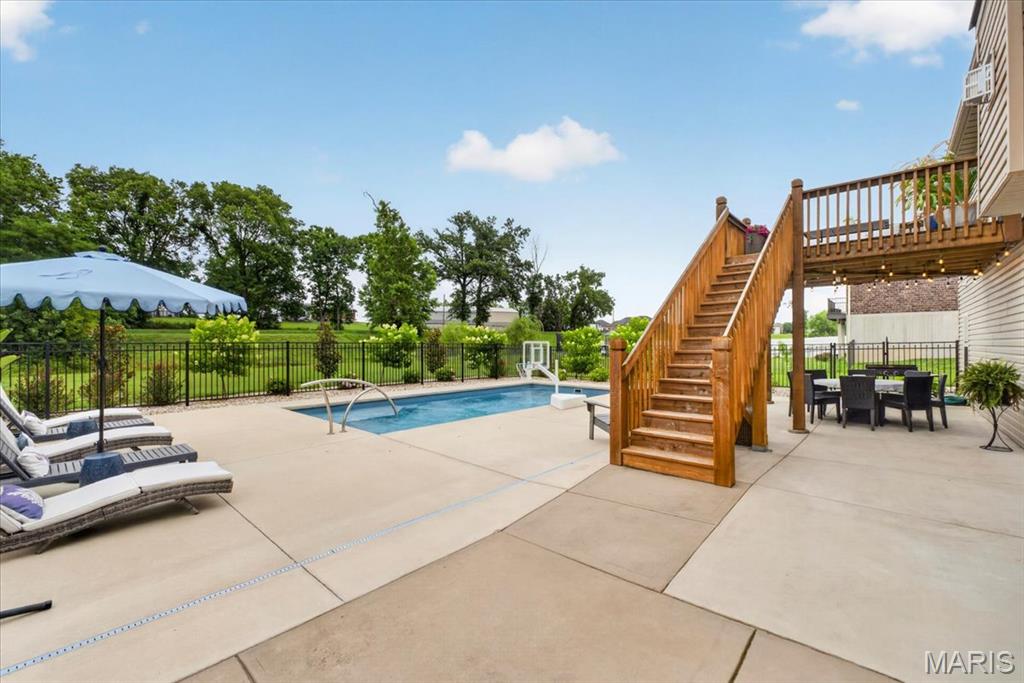 607 W Laura Court, Columbia, IL, 62236-4177