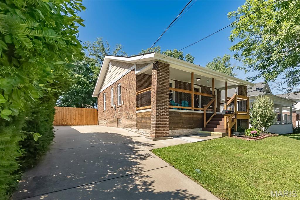 8928 Tudor Avenue, Overland, MO, 63114