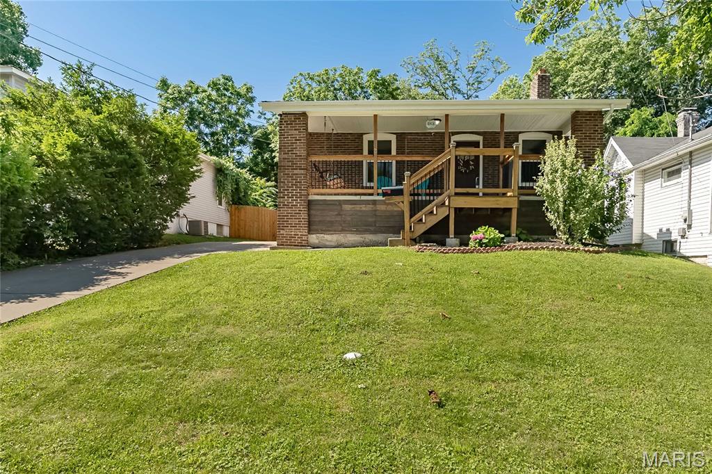 8928 Tudor Avenue, Overland, MO, 63114