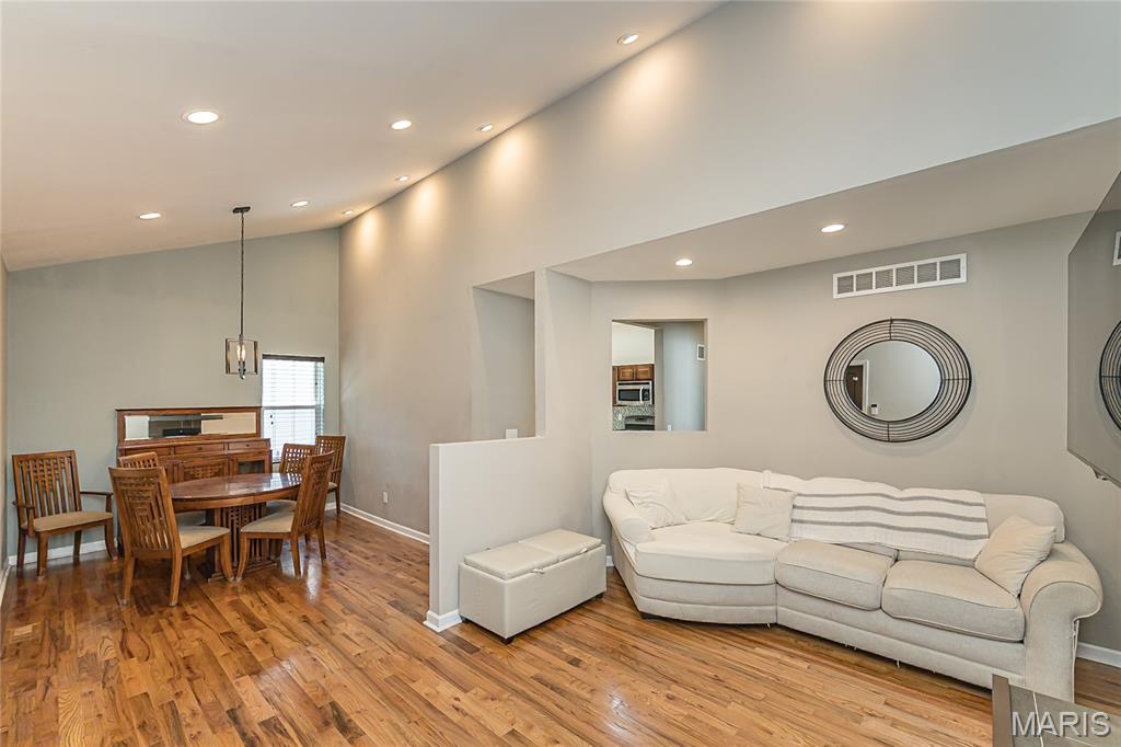 8928 Tudor Avenue, Overland, MO, 63114