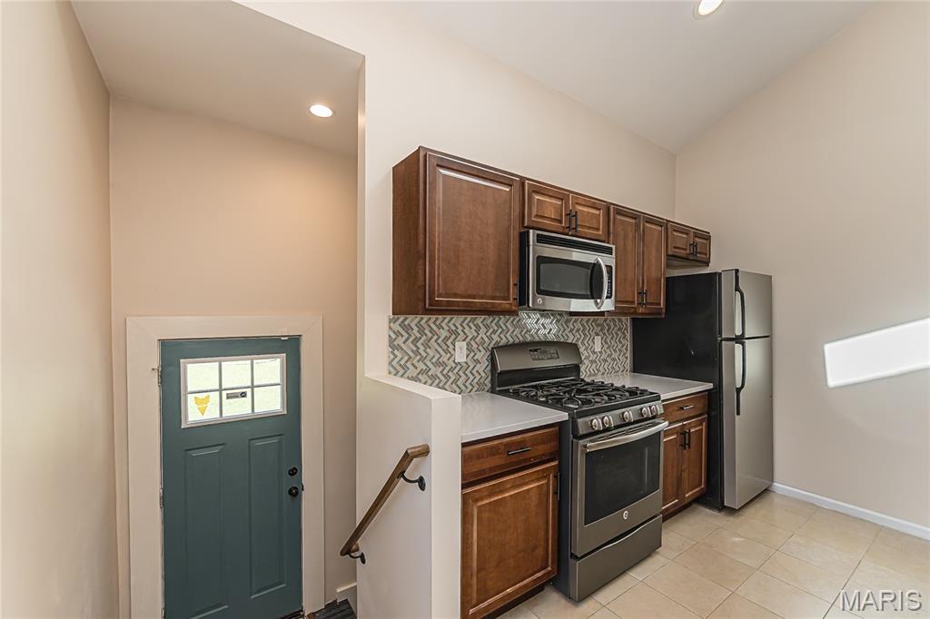 8928 Tudor Avenue, Overland, MO, 63114