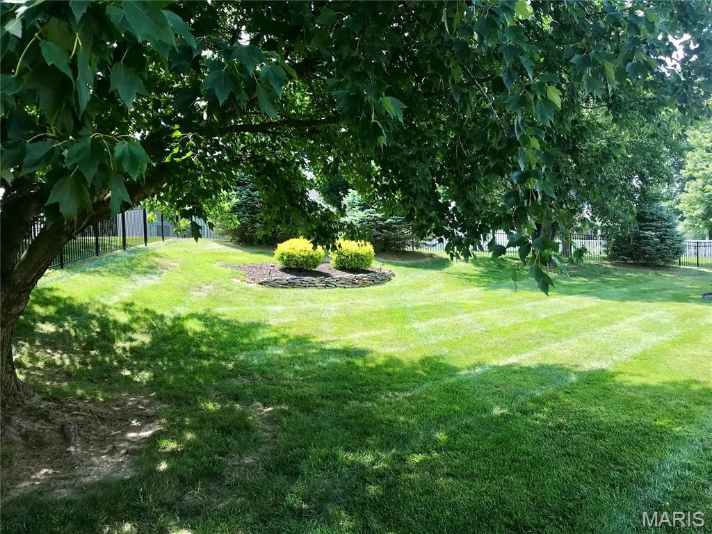836 Sunnyhill Lane, Columbia, IL, 62236