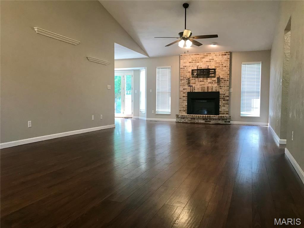 836 Sunnyhill Lane, Columbia, IL, 62236