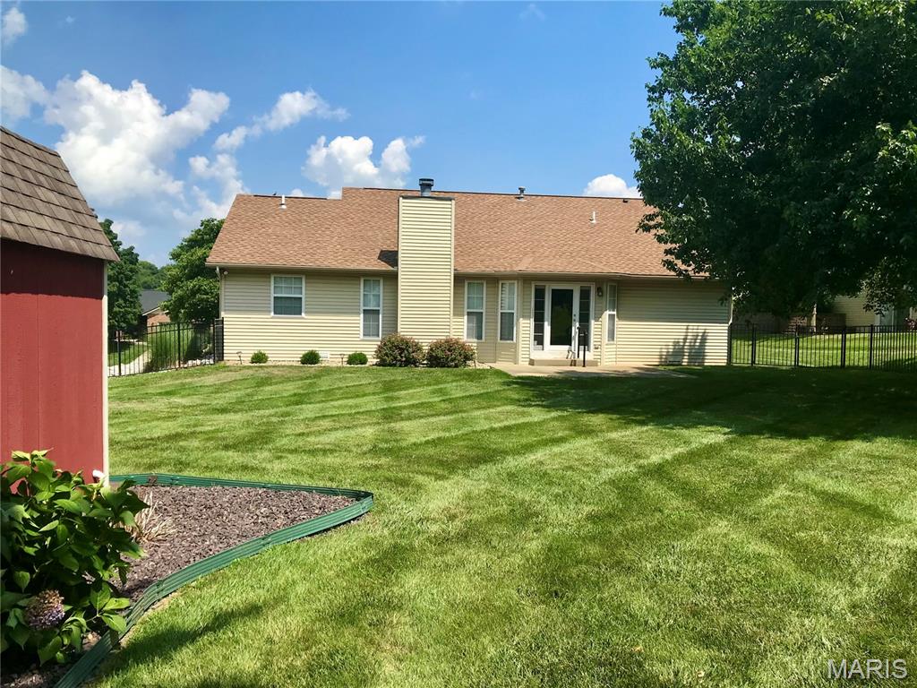 836 Sunnyhill Lane, Columbia, IL, 62236