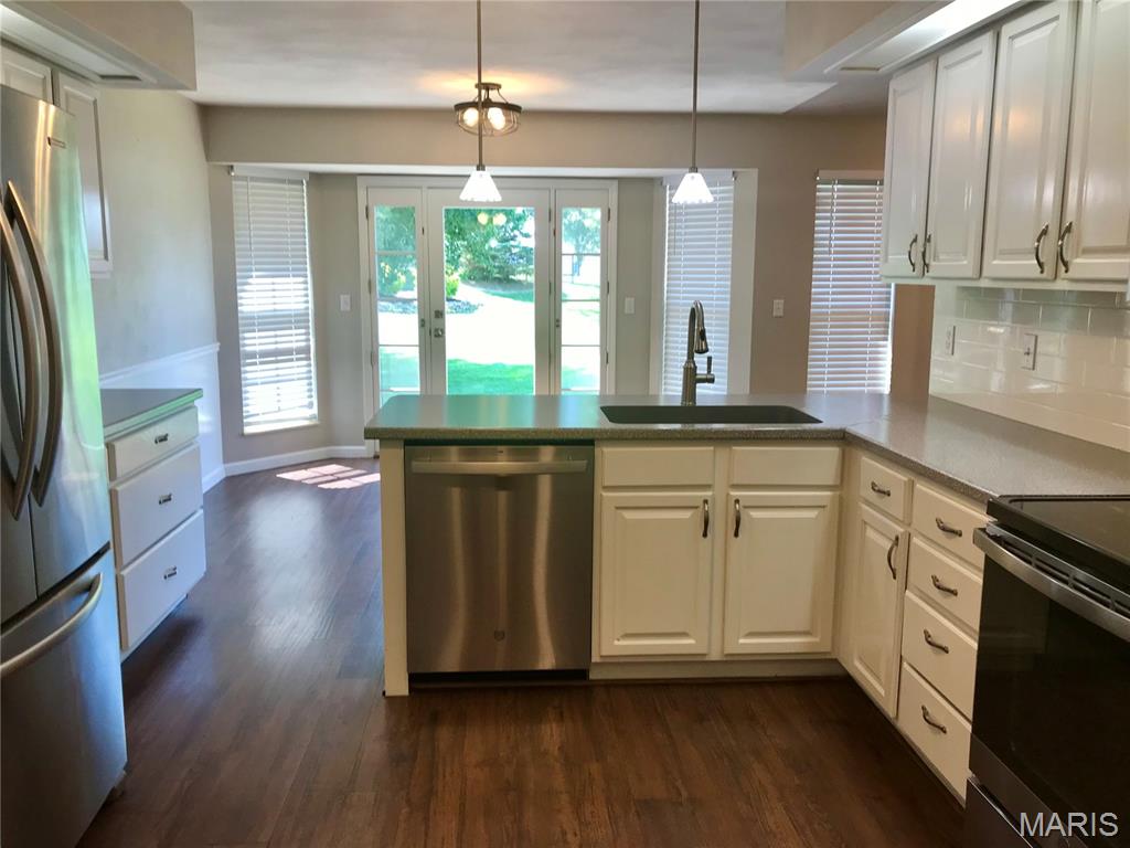 836 Sunnyhill Lane, Columbia, IL, 62236
