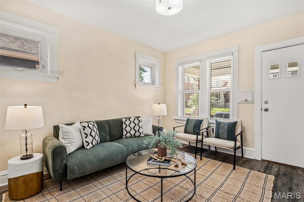 5157 Goethe Avenue, St Louis, MO, 63109-3204