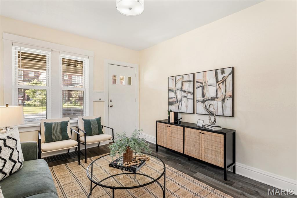 5157 Goethe Avenue, St Louis, MO, 63109-3204