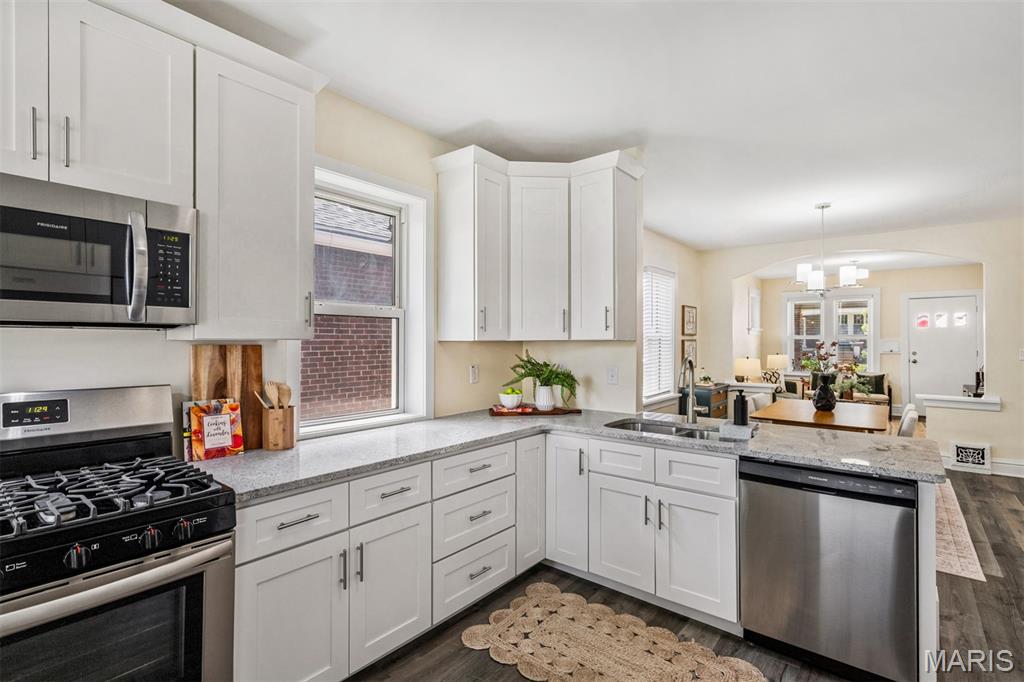 5157 Goethe Avenue, St Louis, MO, 63109-3204