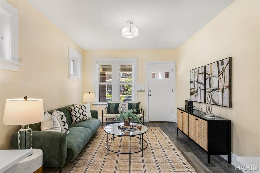 5157 Goethe Avenue, St Louis, MO, 63109-3204
