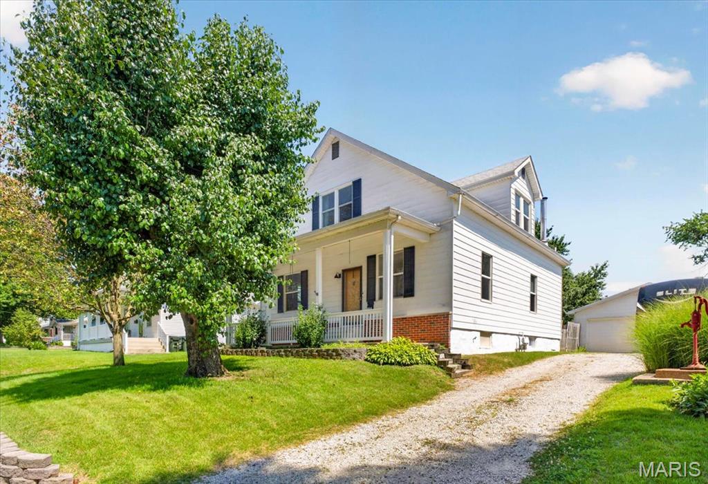 608 S Rapp Avenue, Columbia, IL, 62236-2435