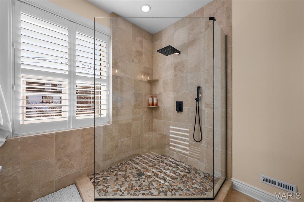 4608 Mcpherson Avenue, St Louis, MO, 63108