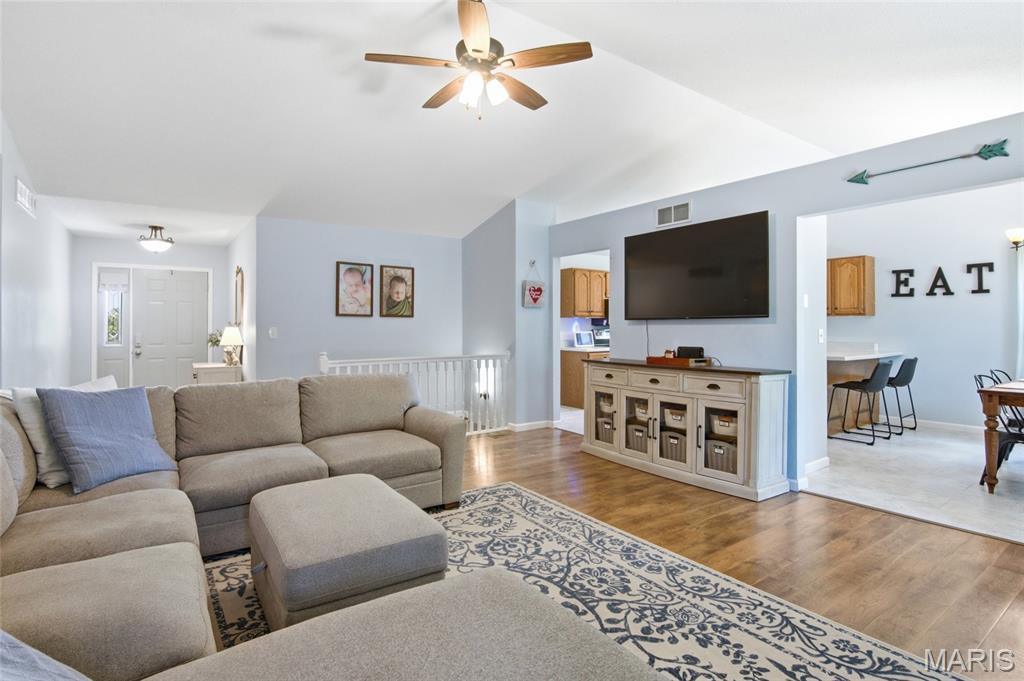 10 Spring Terrace Court, Columbia, IL, 62236