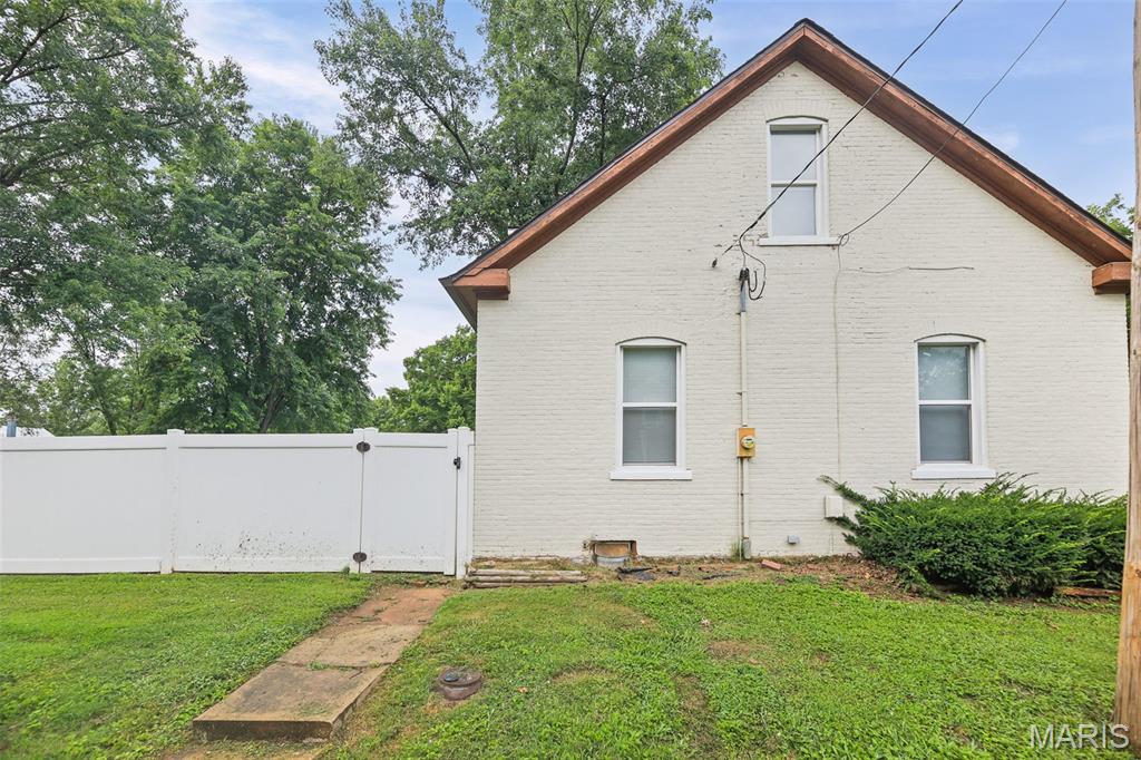 500 W Oak Street, Millstadt, IL, 62260