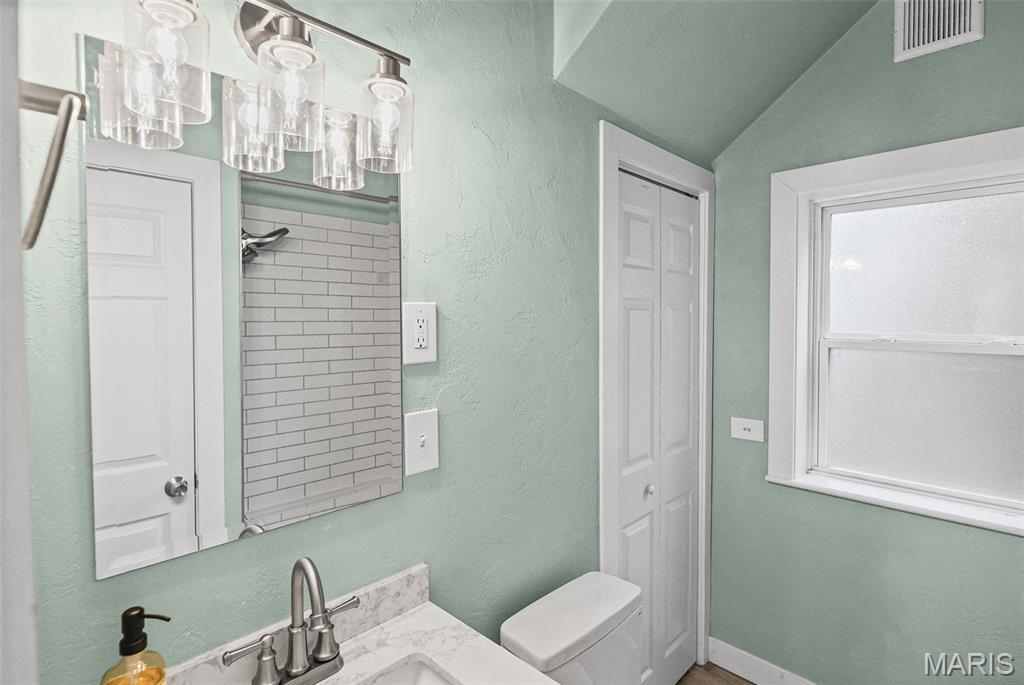 500 W Oak Street, Millstadt, IL, 62260