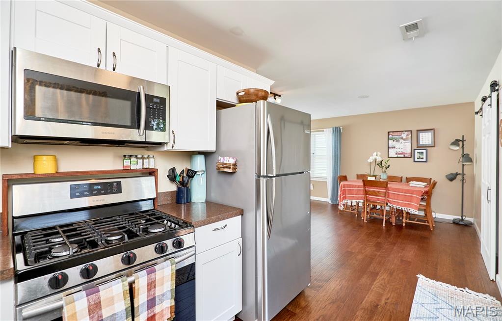 1375 Mobile Court, St Louis, MO, 63139
