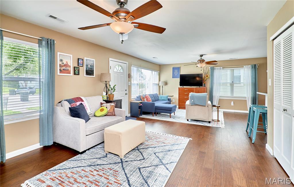 1375 Mobile Court, St Louis, MO, 63139