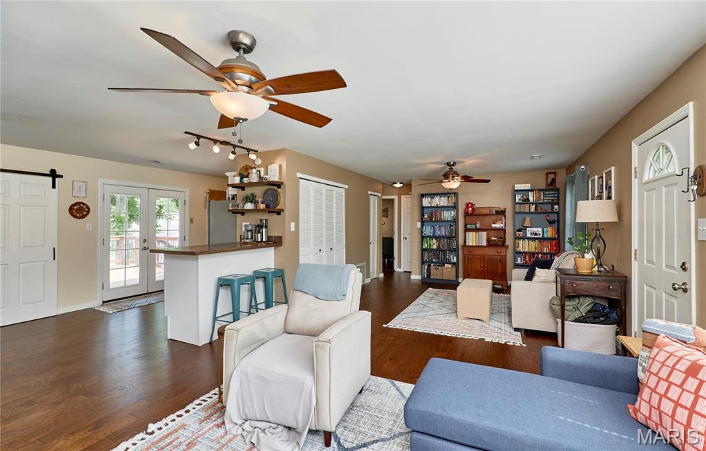 1375 Mobile Court, St Louis, MO, 63139