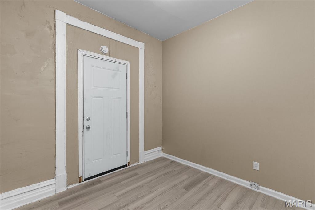5866 Etzel Avenue, St Louis, MO, 63112