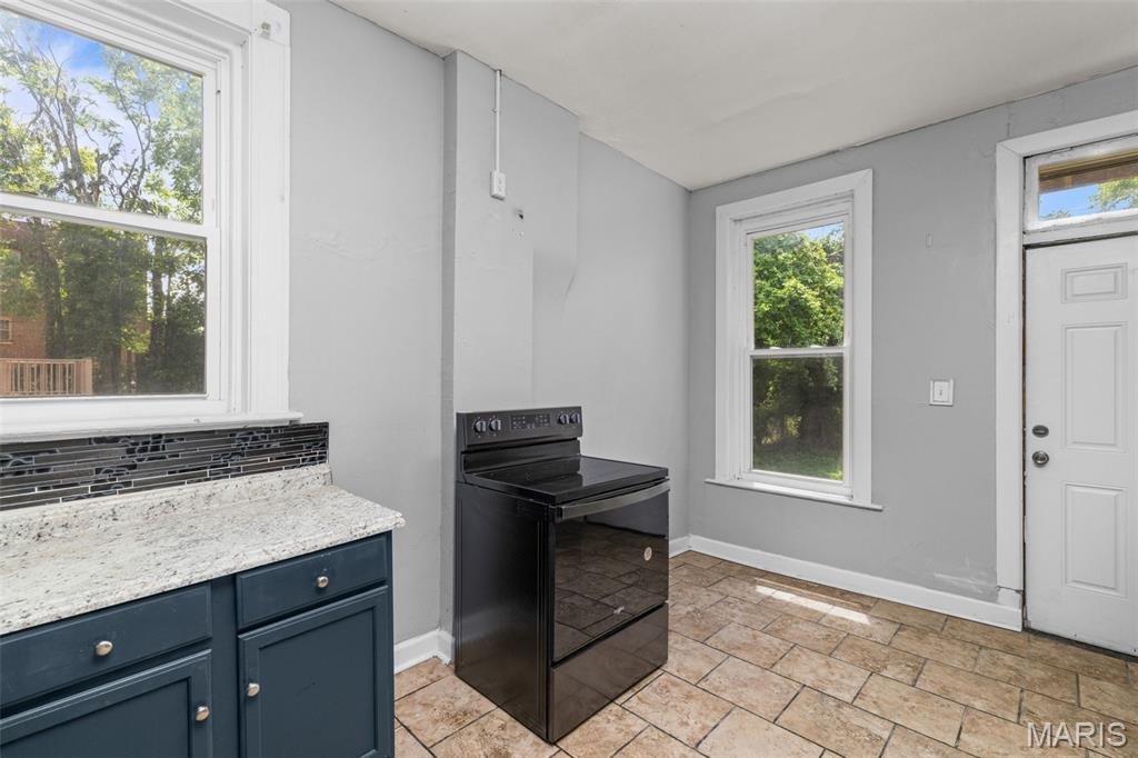 5866 Etzel Avenue, St Louis, MO, 63112