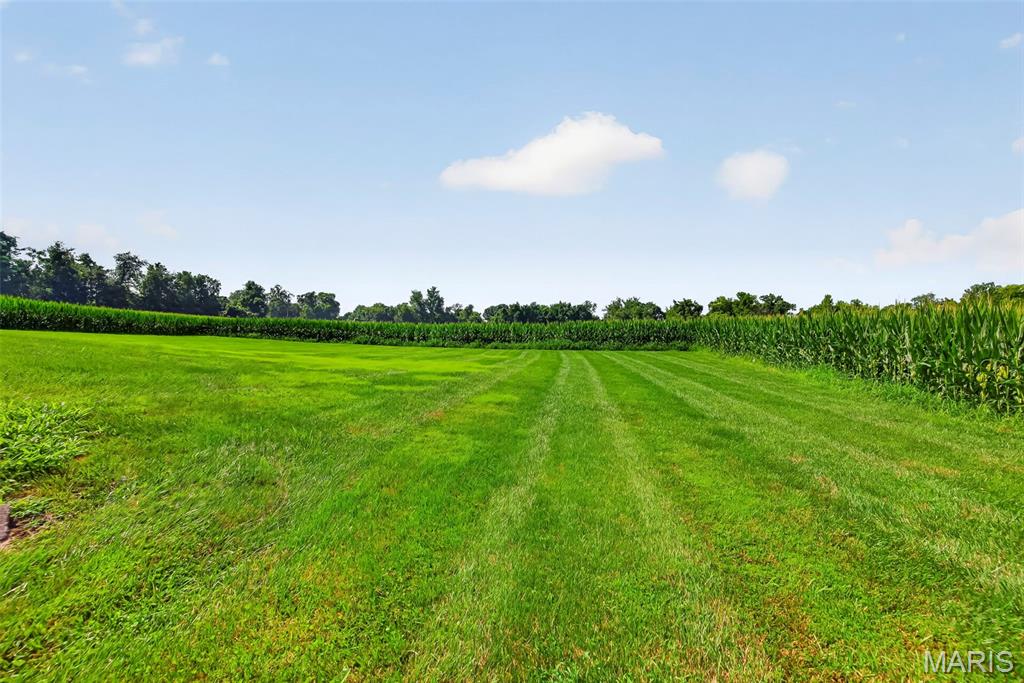 1136 Hoffmann Estates Drive, Columbia, IL, 62236