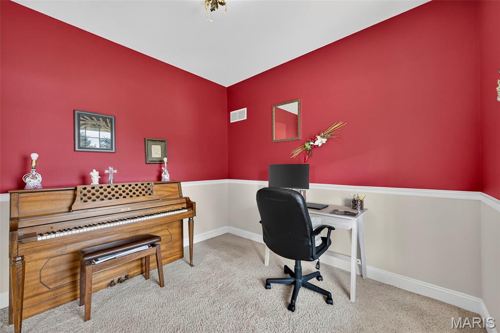 1136 Hoffmann Estates Drive, Columbia, IL, 62236