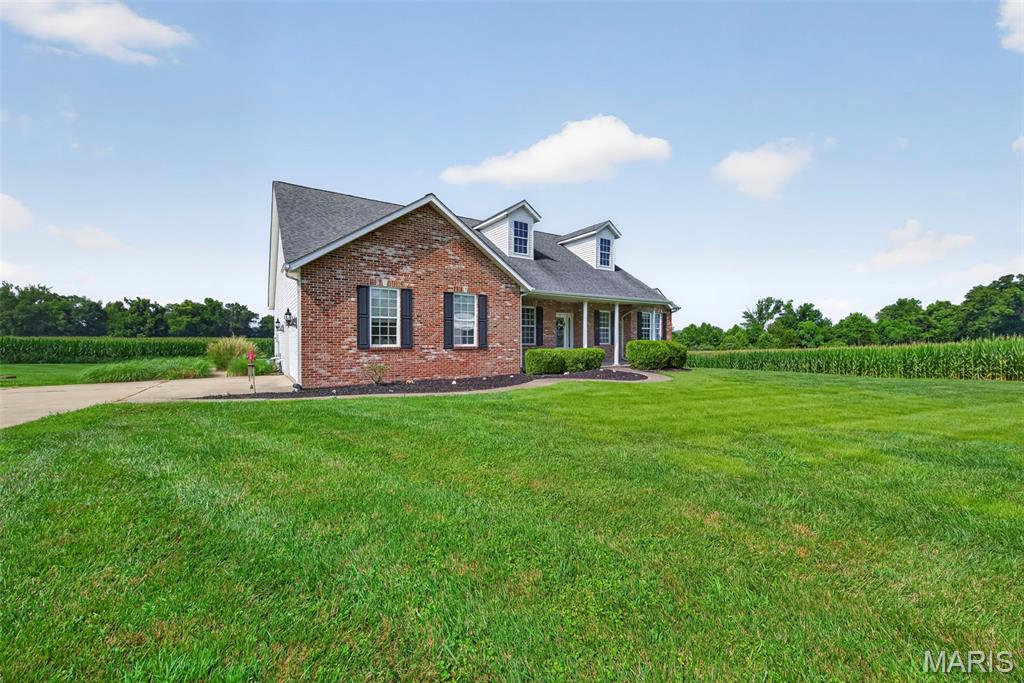 1136 Hoffmann Estates Drive, Columbia, IL, 62236