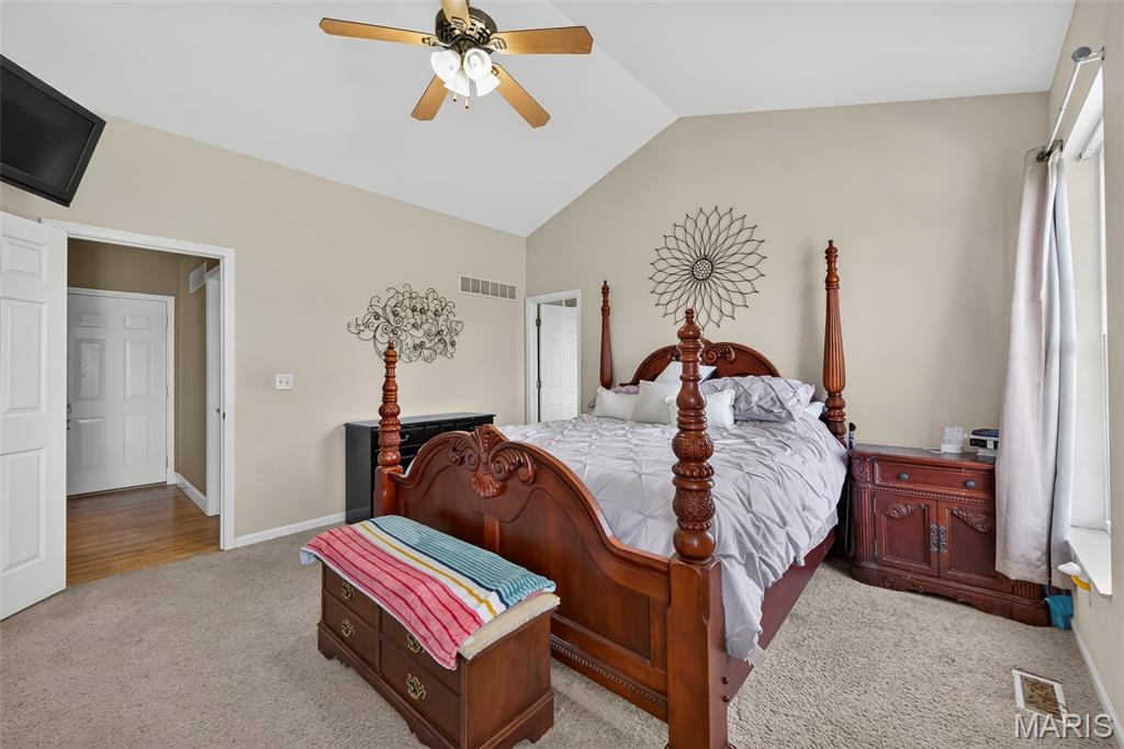 1136 Hoffmann Estates Drive, Columbia, IL, 62236
