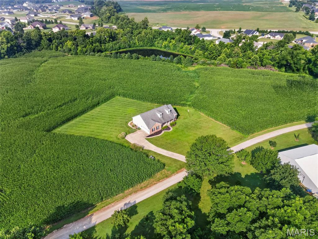 1136 Hoffmann Estates Drive, Columbia, IL, 62236