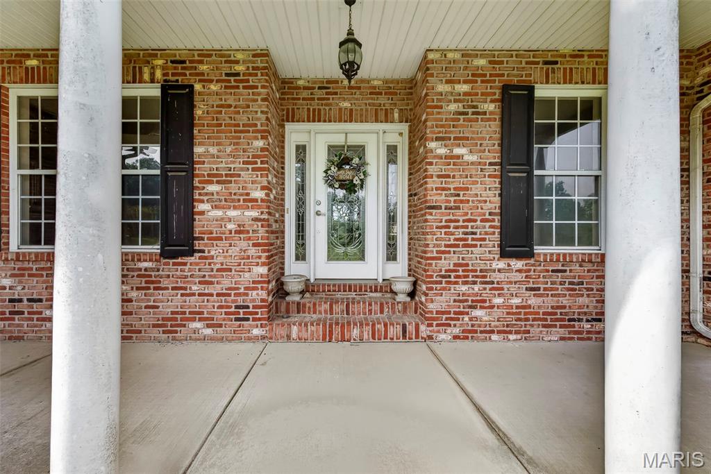 1136 Hoffmann Estates Drive, Columbia, IL, 62236