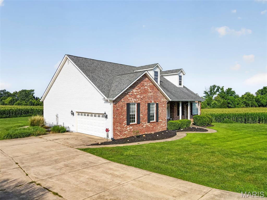 1136 Hoffmann Estates Drive, Columbia, IL, 62236