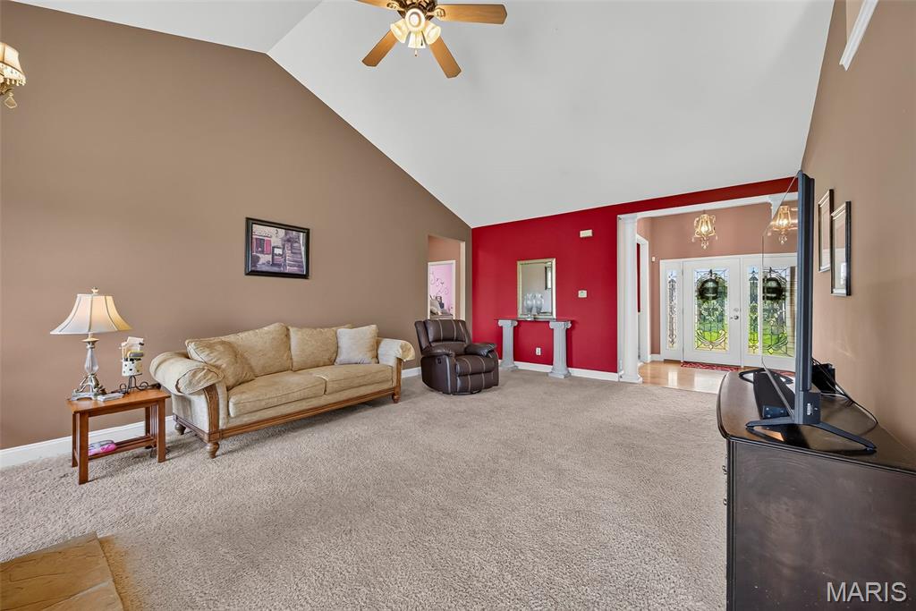 1136 Hoffmann Estates Drive, Columbia, IL, 62236