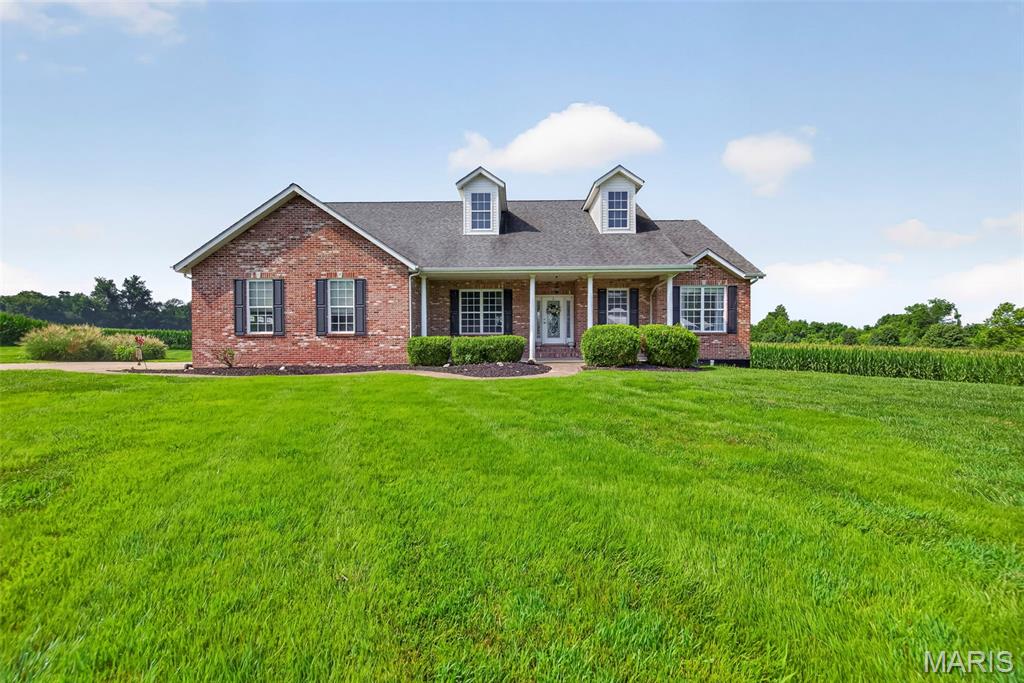 1136 Hoffmann Estates Drive, Columbia, IL, 62236