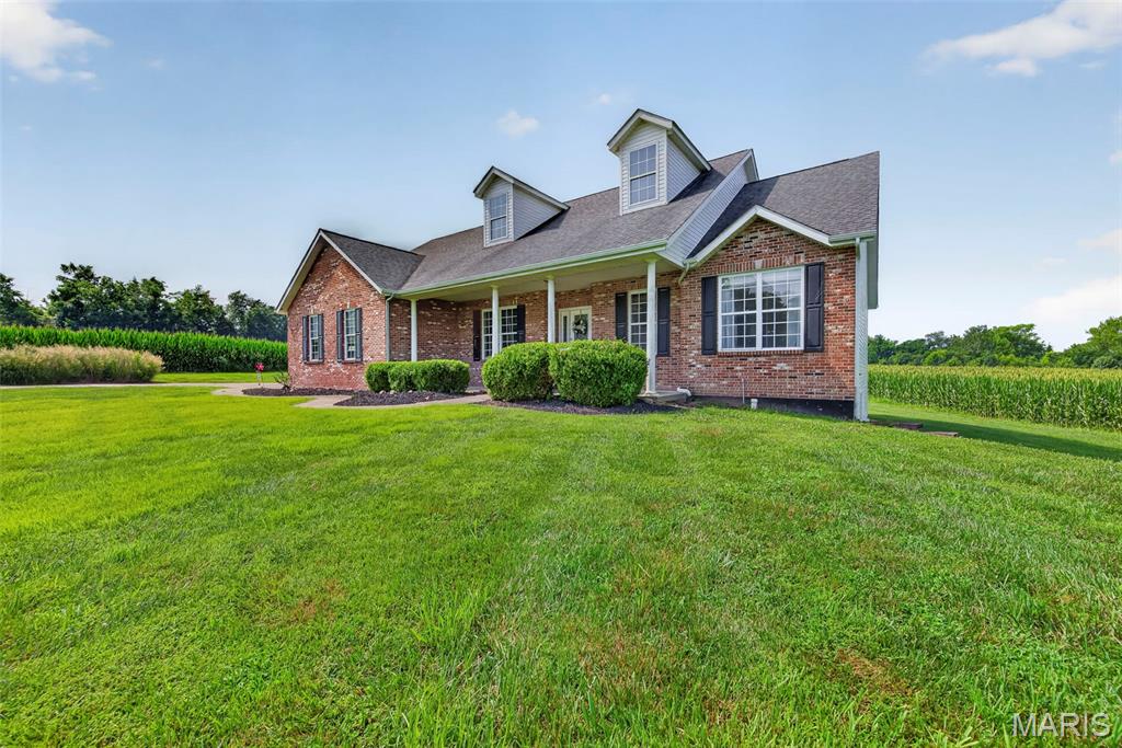 1136 Hoffmann Estates Drive, Columbia, IL, 62236