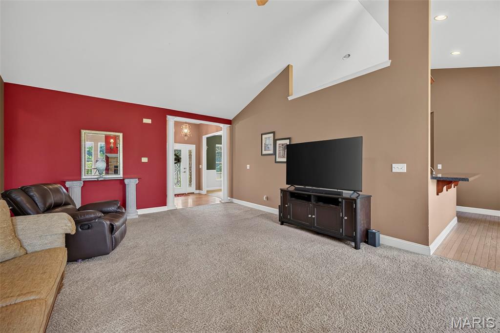 1136 Hoffmann Estates Drive, Columbia, IL, 62236
