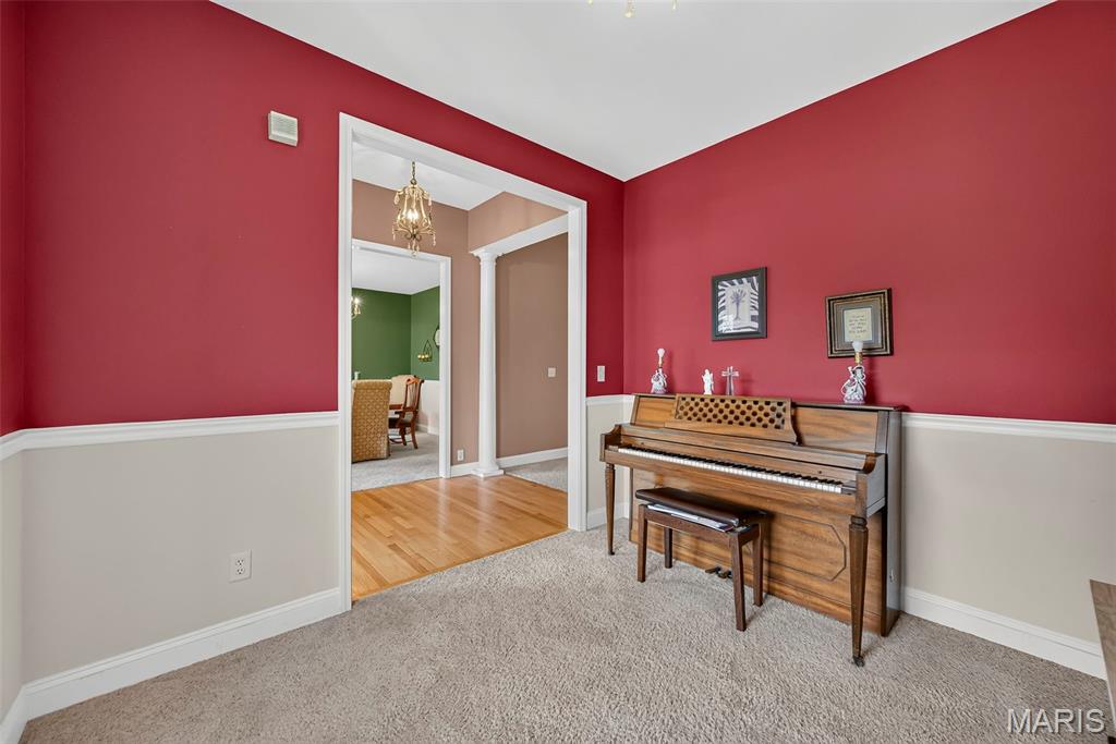 1136 Hoffmann Estates Drive, Columbia, IL, 62236