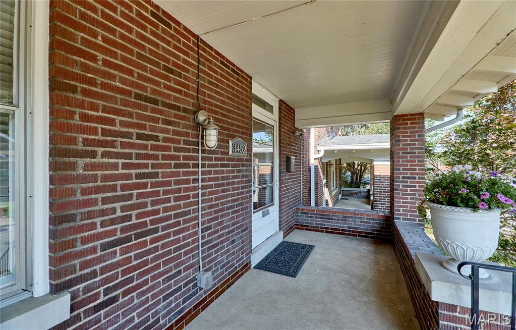 3452 Gasconade Street, St Louis, MO, 63118