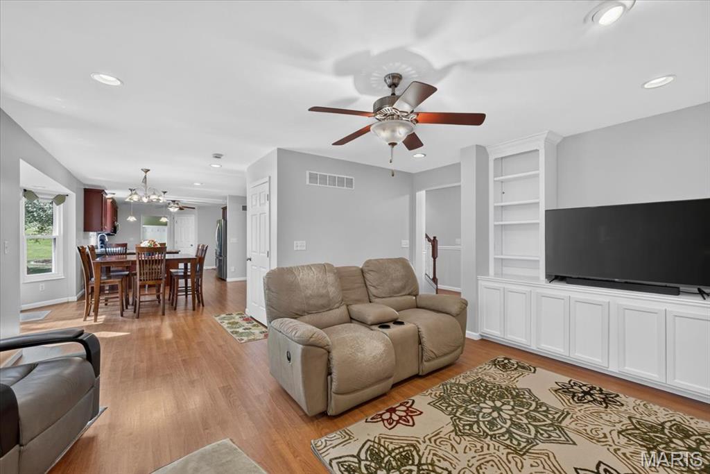552 Micahs Way, Columbia, IL, 62236-2691