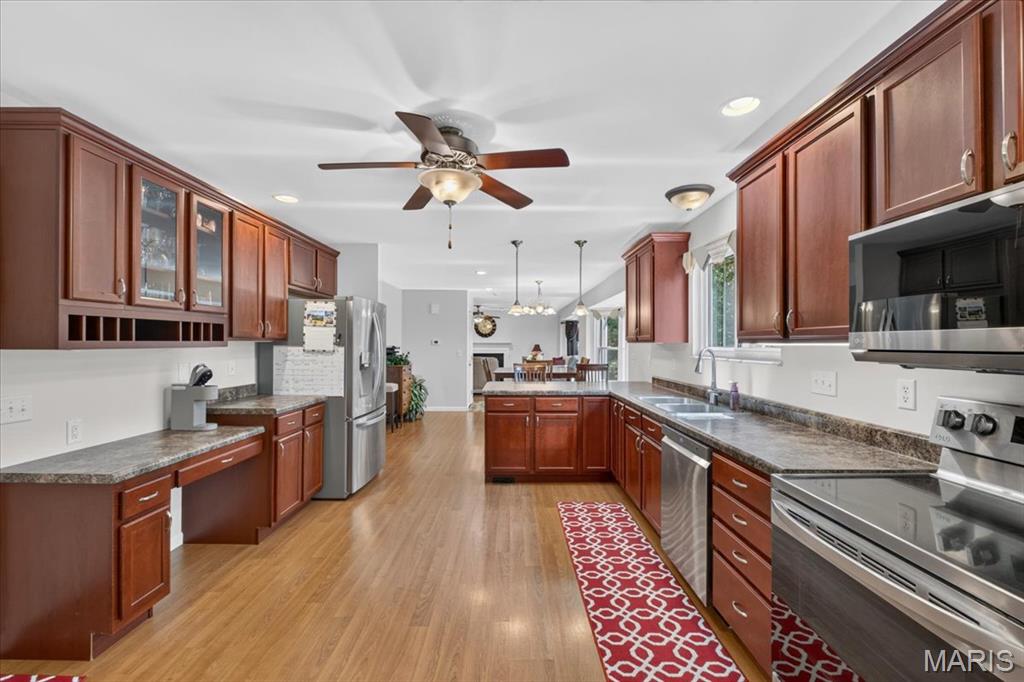 552 Micahs Way, Columbia, IL, 62236-2691