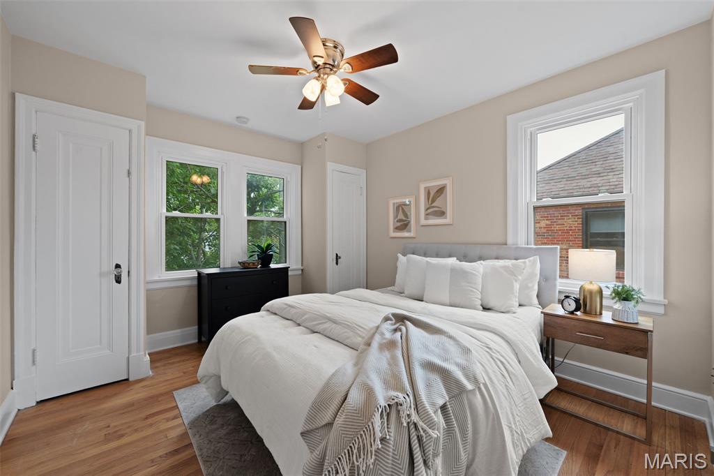 5301 Sunshine Drive, St Louis, MO, 63109