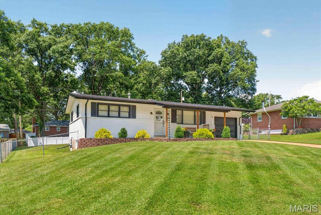 1333 N Evergreen Lane, Columbia, IL, 62236-1105