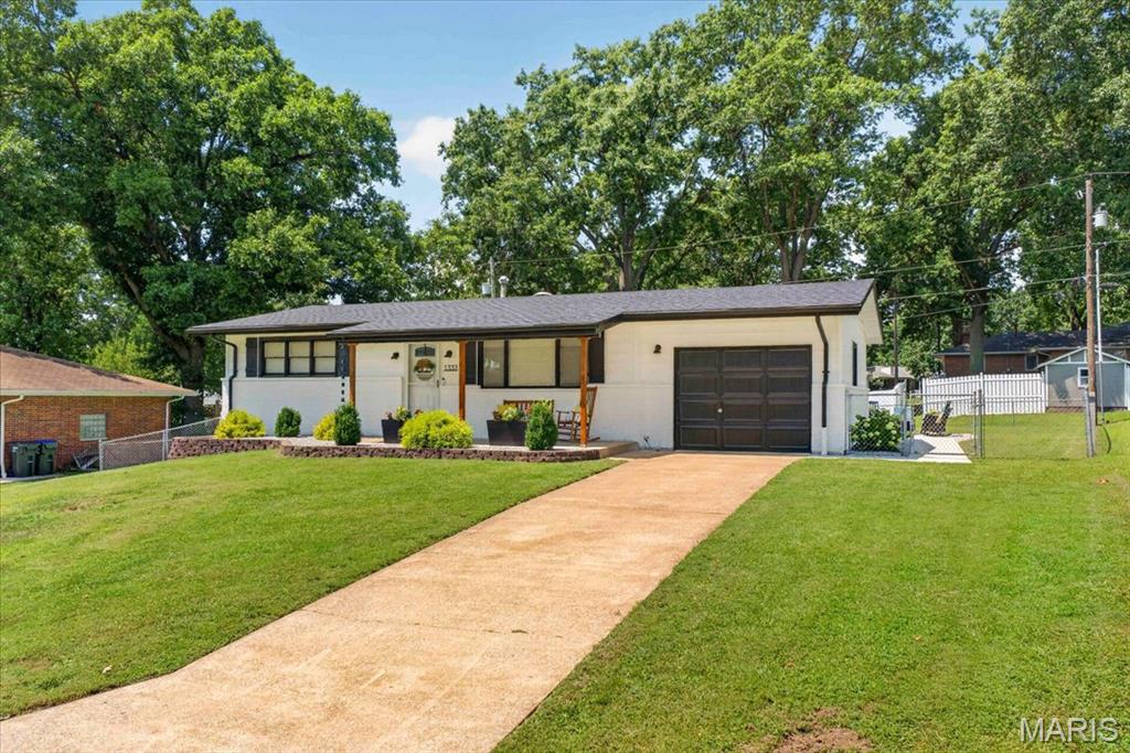 1333 N Evergreen Lane, Columbia, IL, 62236-1105