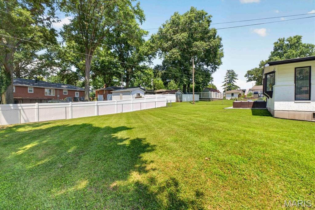 1333 N Evergreen Lane, Columbia, IL, 62236-1105