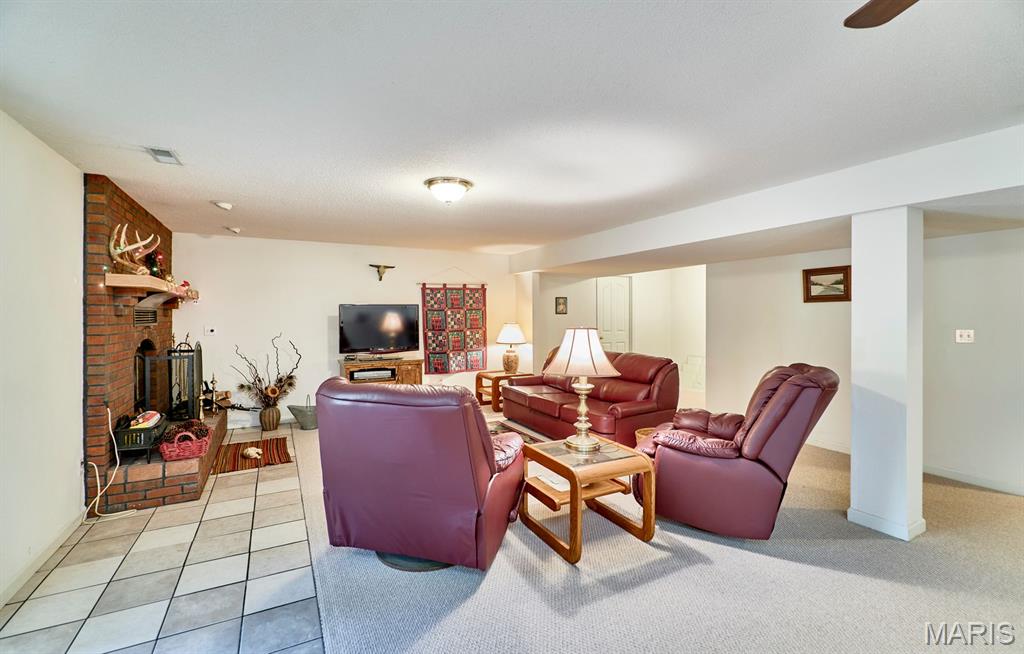 9852 Sand Castle Drive, Pevely, MO, 63070-2613