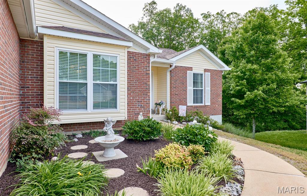 9852 Sand Castle Drive, Pevely, MO, 63070-2613
