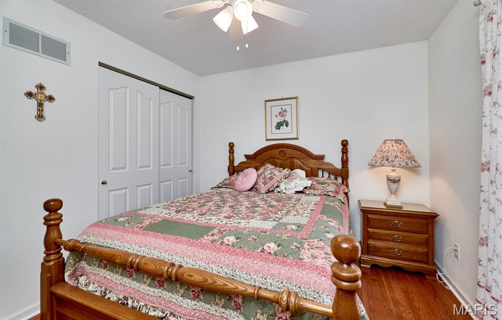 9852 Sand Castle Drive, Pevely, MO, 63070-2613