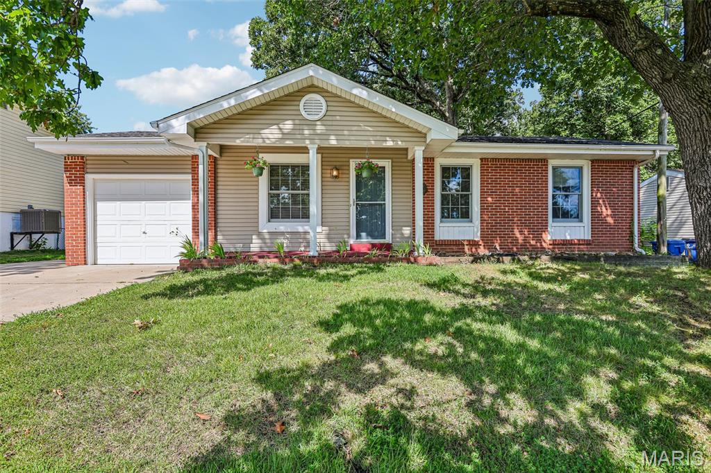 2213 Gladiator Drive, Fenton, MO, 63026