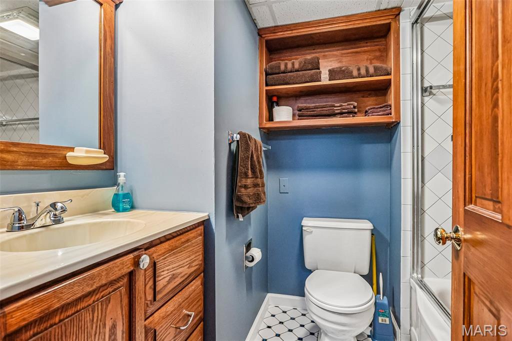 2213 Gladiator Drive, Fenton, MO, 63026