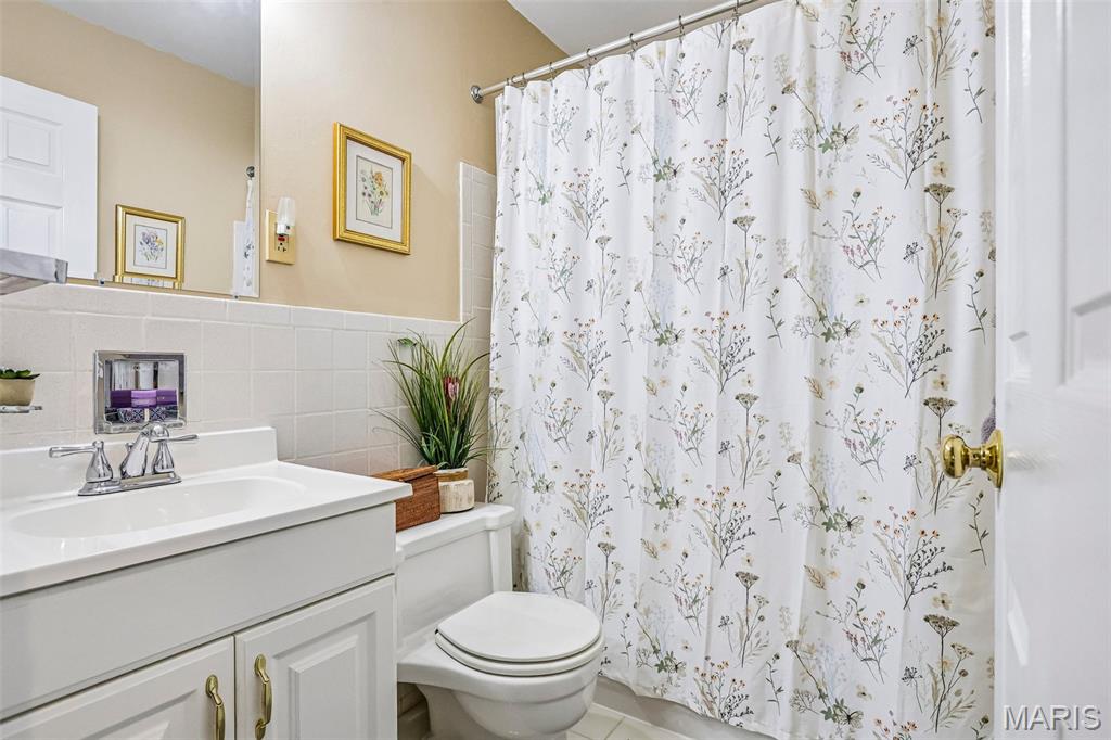 2213 Gladiator Drive, Fenton, MO, 63026